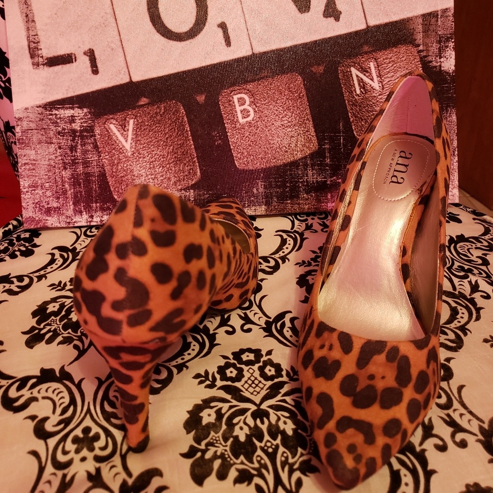 High heels cheetah print💕